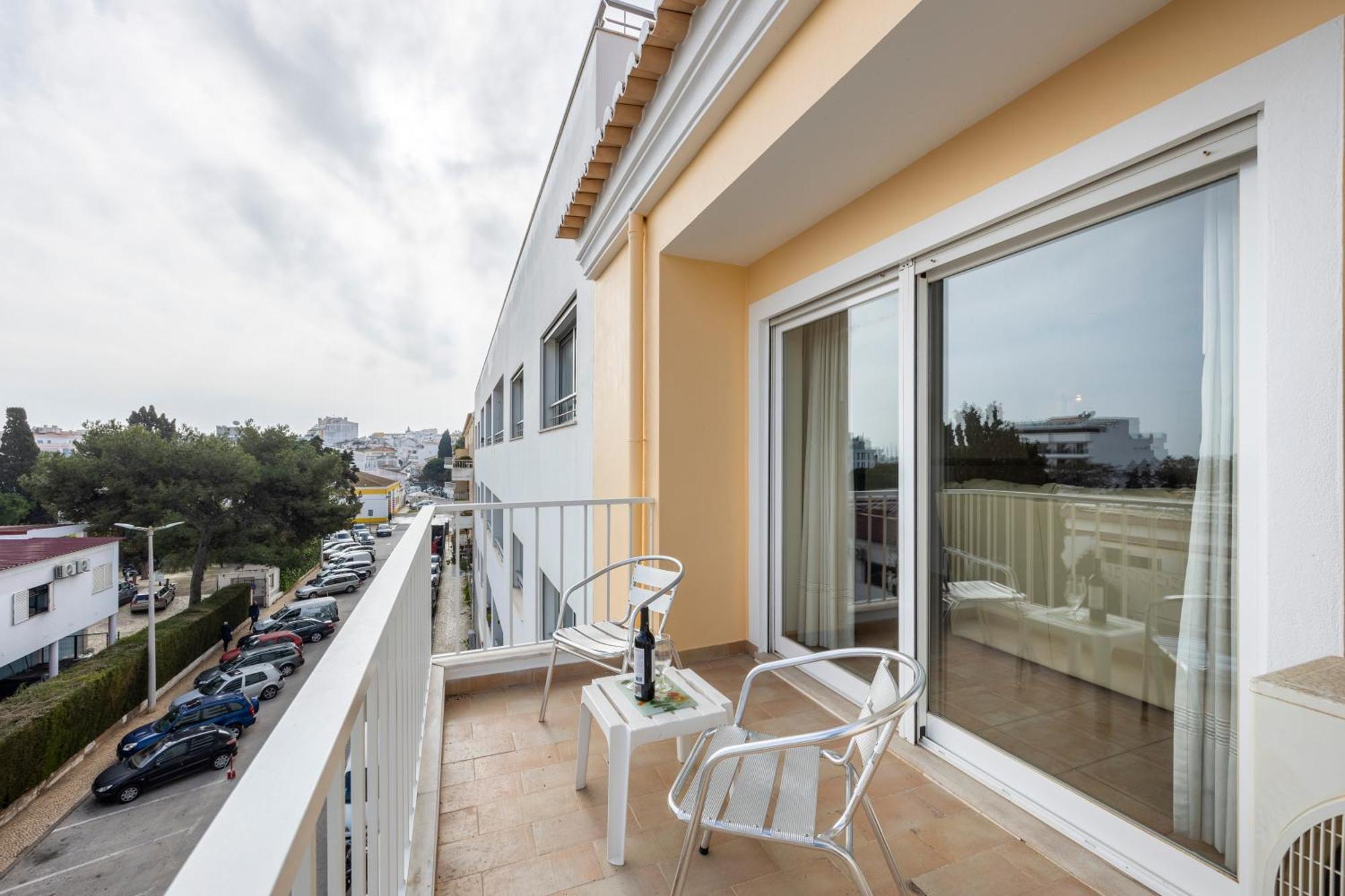 Apartamentos Mira Rio Lagos Luaran gambar