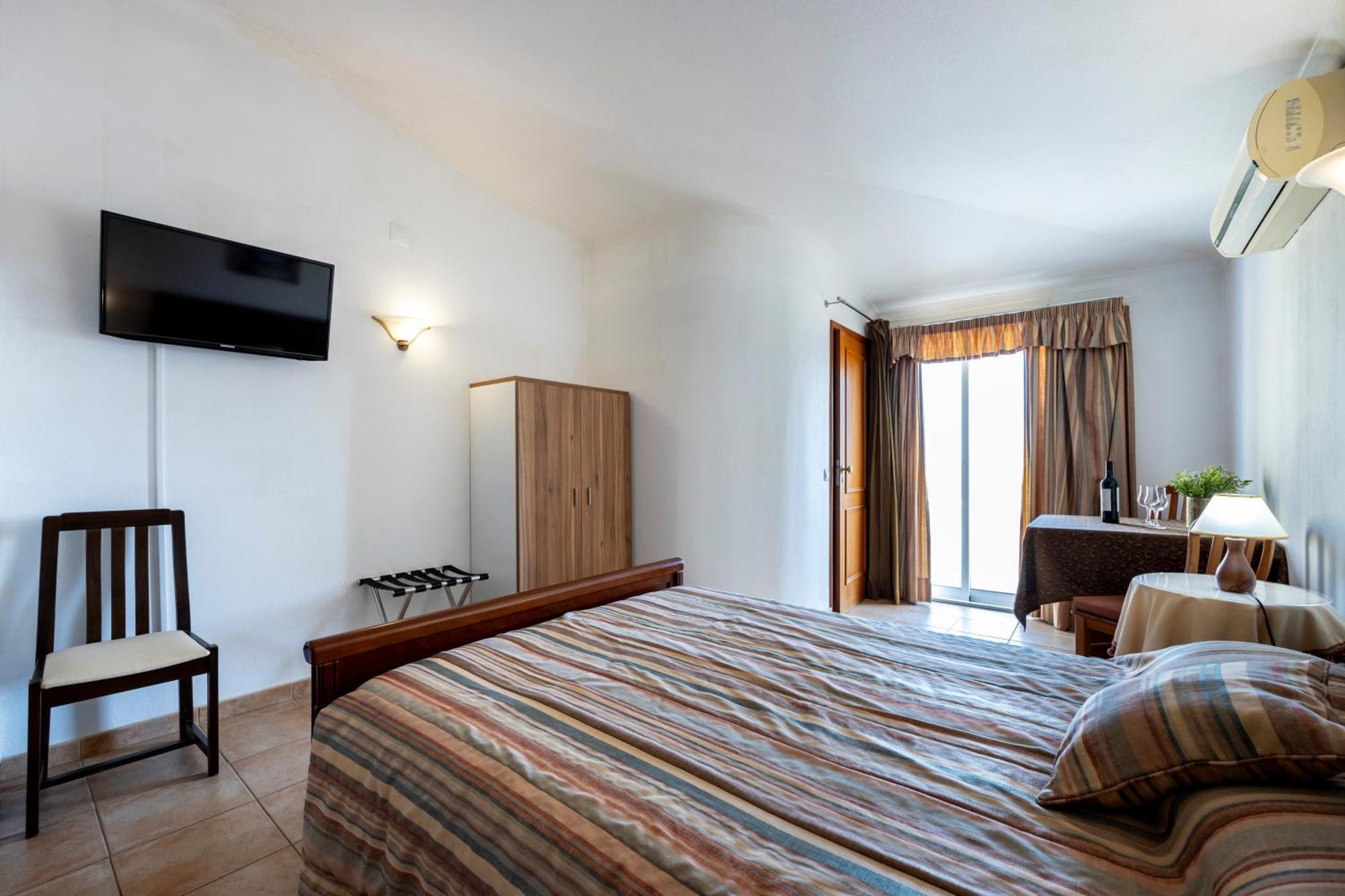 Apartamentos Mira Rio Lagos Luaran gambar