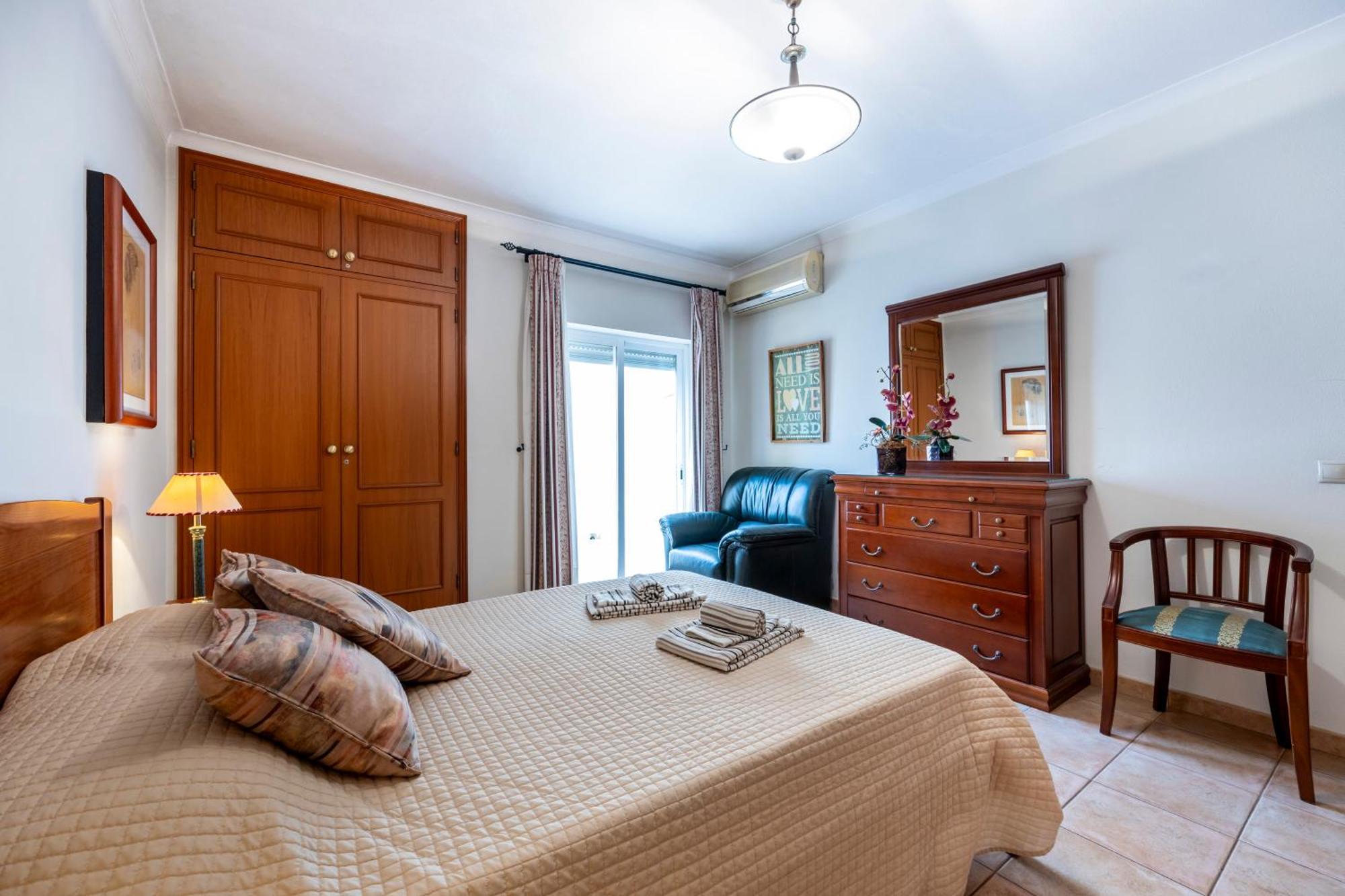 Apartamentos Mira Rio Lagos Luaran gambar