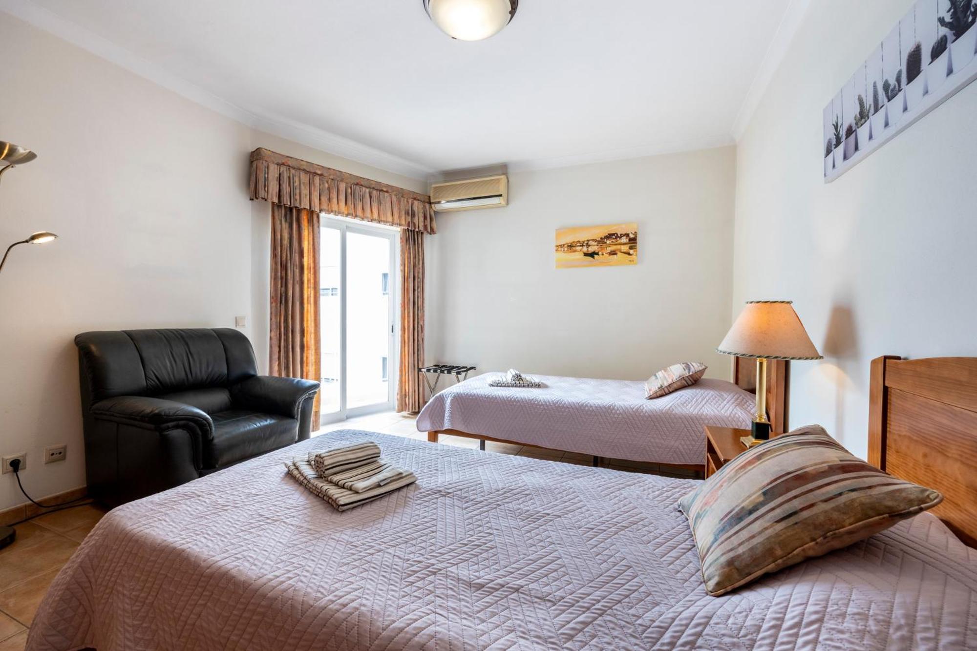 Apartamentos Mira Rio Lagos Luaran gambar